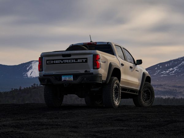 Chevrolet Colorado ZR2 Bison 2023 02
