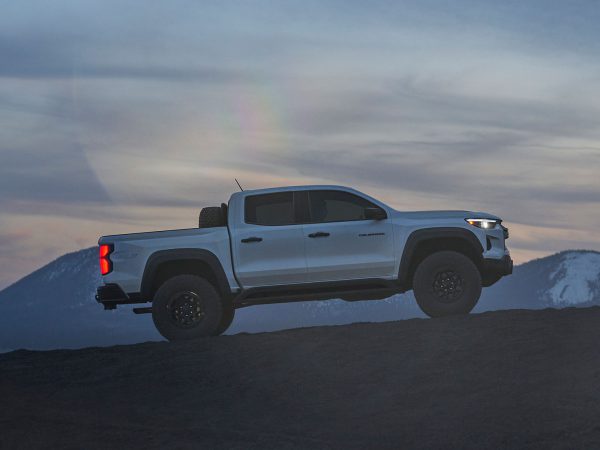 Chevrolet Colorado ZR2 Bison 2023 03