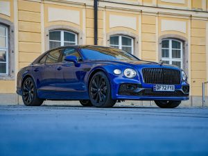 Bentley Flying Spur Azure Hybrid