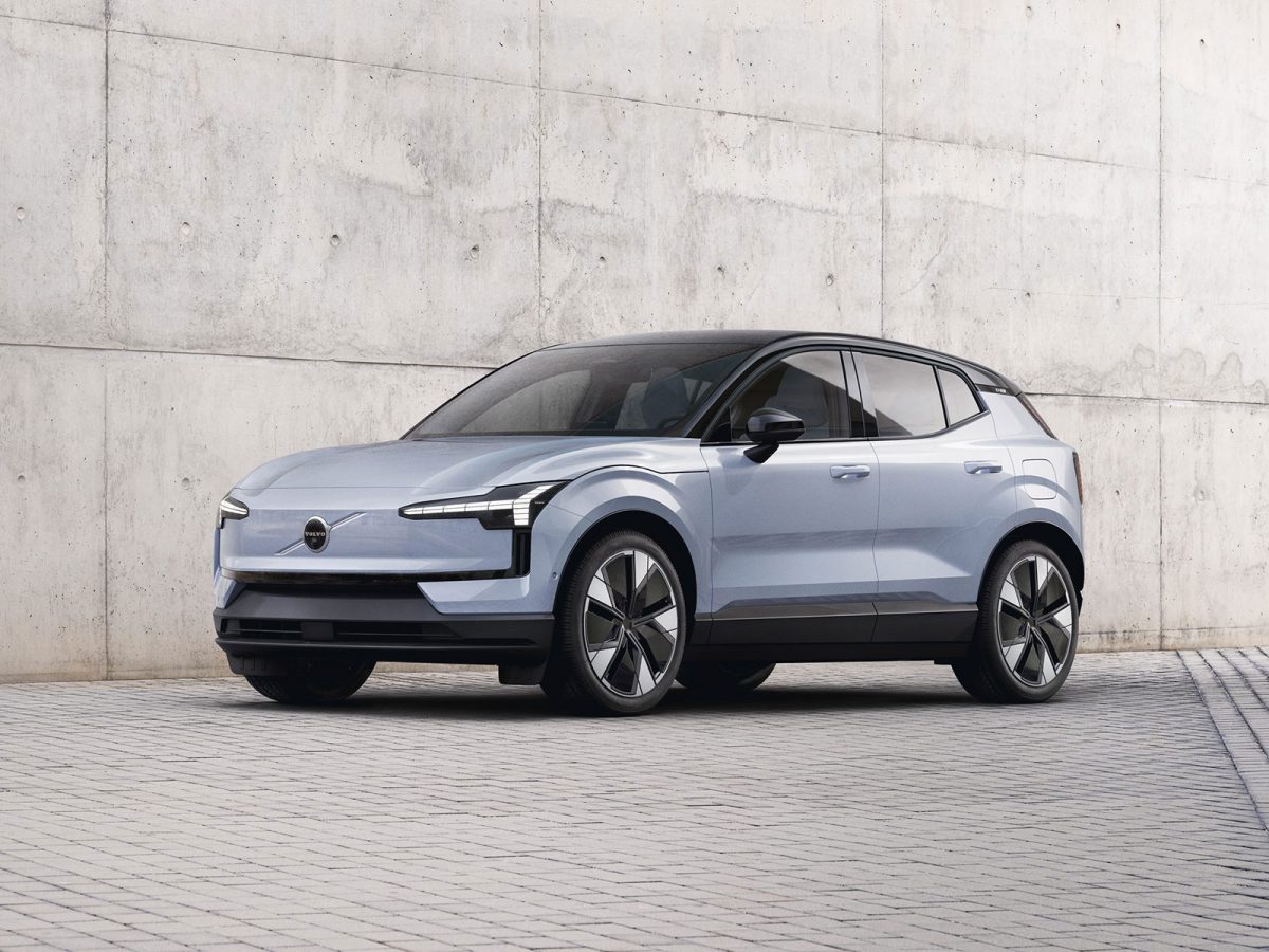 Volvo EX30 2023 01