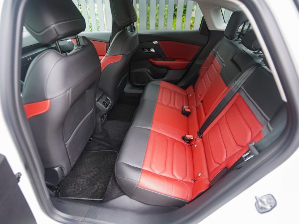 Citroen e-C4 X Shine Pack