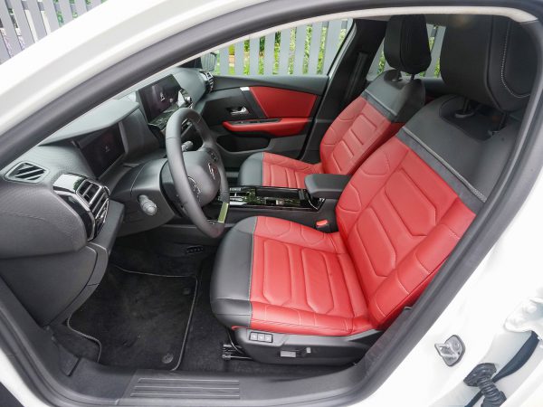 Citroen e-C4 X Shine Pack