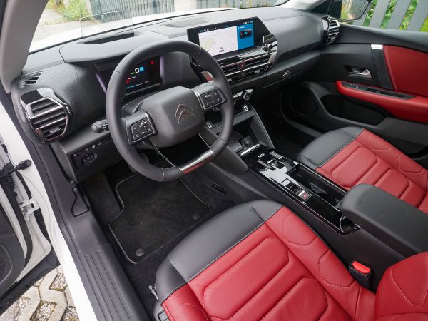 Citroen e-C4 X Shine Pack