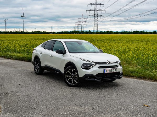 Citroen e-C4 X Shine Pack