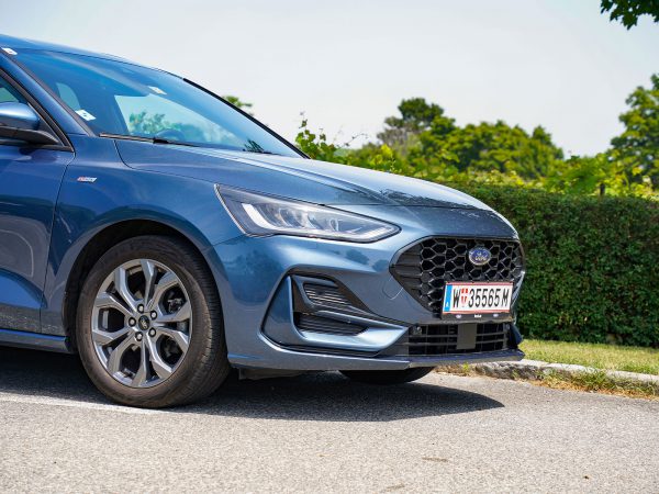 Ford Focus EcoBoost Hybrid 125 PS M6 ST-Line “Style”
