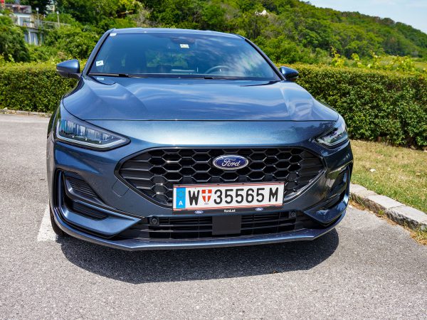 Ford Focus EcoBoost Hybrid 125 PS M6 ST-Line “Style”