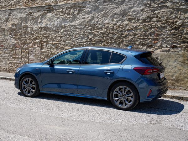 Ford Focus EcoBoost Hybrid 125 PS M6 ST-Line “Style”