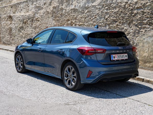 Ford Focus EcoBoost Hybrid 125 PS M6 ST-Line “Style”
