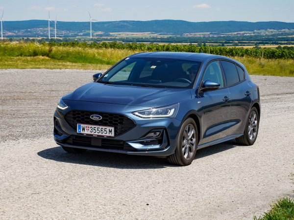 Ford Focus EcoBoost Hybrid 125 PS M6 ST-Line “Style”