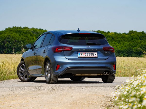 Ford Focus EcoBoost Hybrid 125 PS M6 ST-Line “Style”