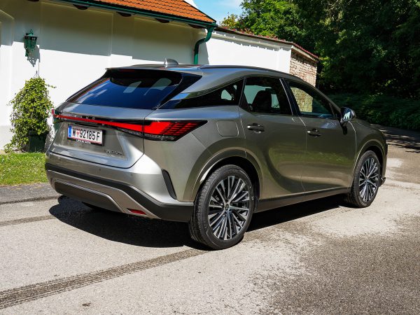 Lexus RX 450h+ Executive Line