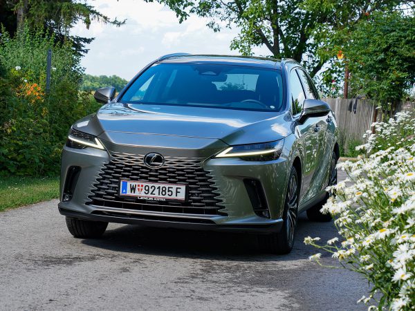Lexus RX 450h+ Executive Line