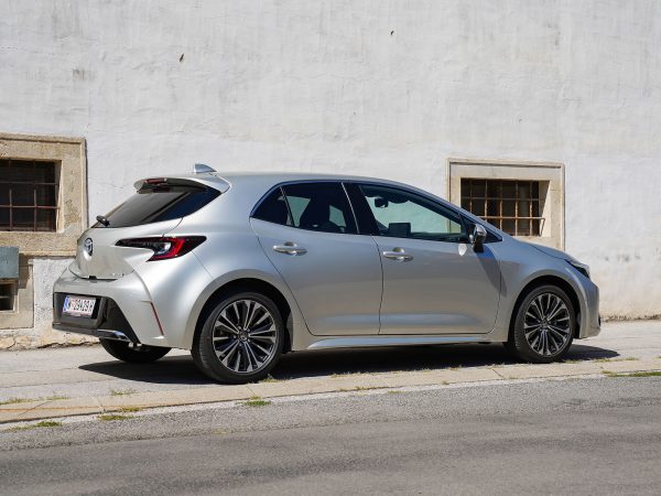 Toyota Corolla 1,8 Hybrid Active Drive