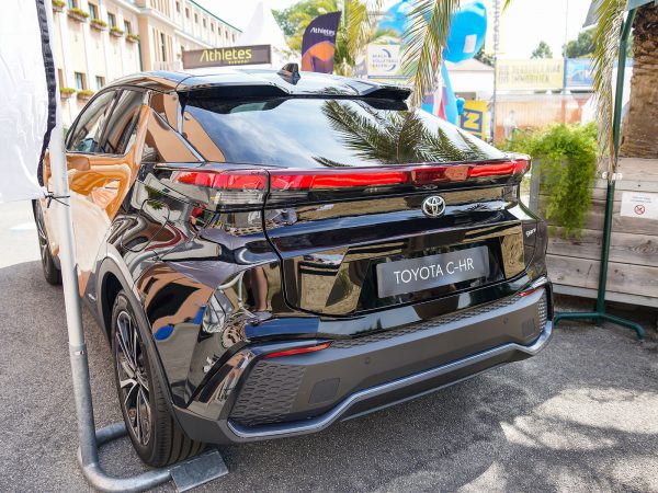 Der neue Toyota C-HR
