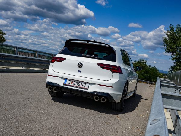 VW Golf R 20 Years Edition