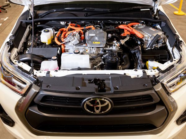 (c) Toyota