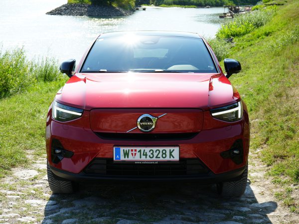 Volvo C40 Recharge Pure Electric Twin AWD Ultimate