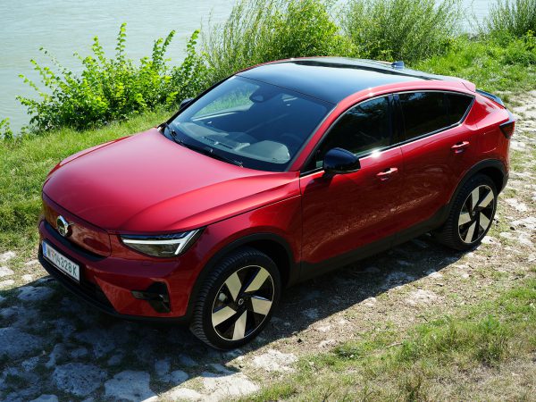Volvo C40 Recharge Pure Electric Twin AWD Ultimate