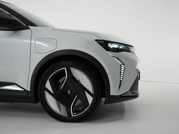 Renault Scenic E-TECH Electric (c) Kyrillos Ibrahim