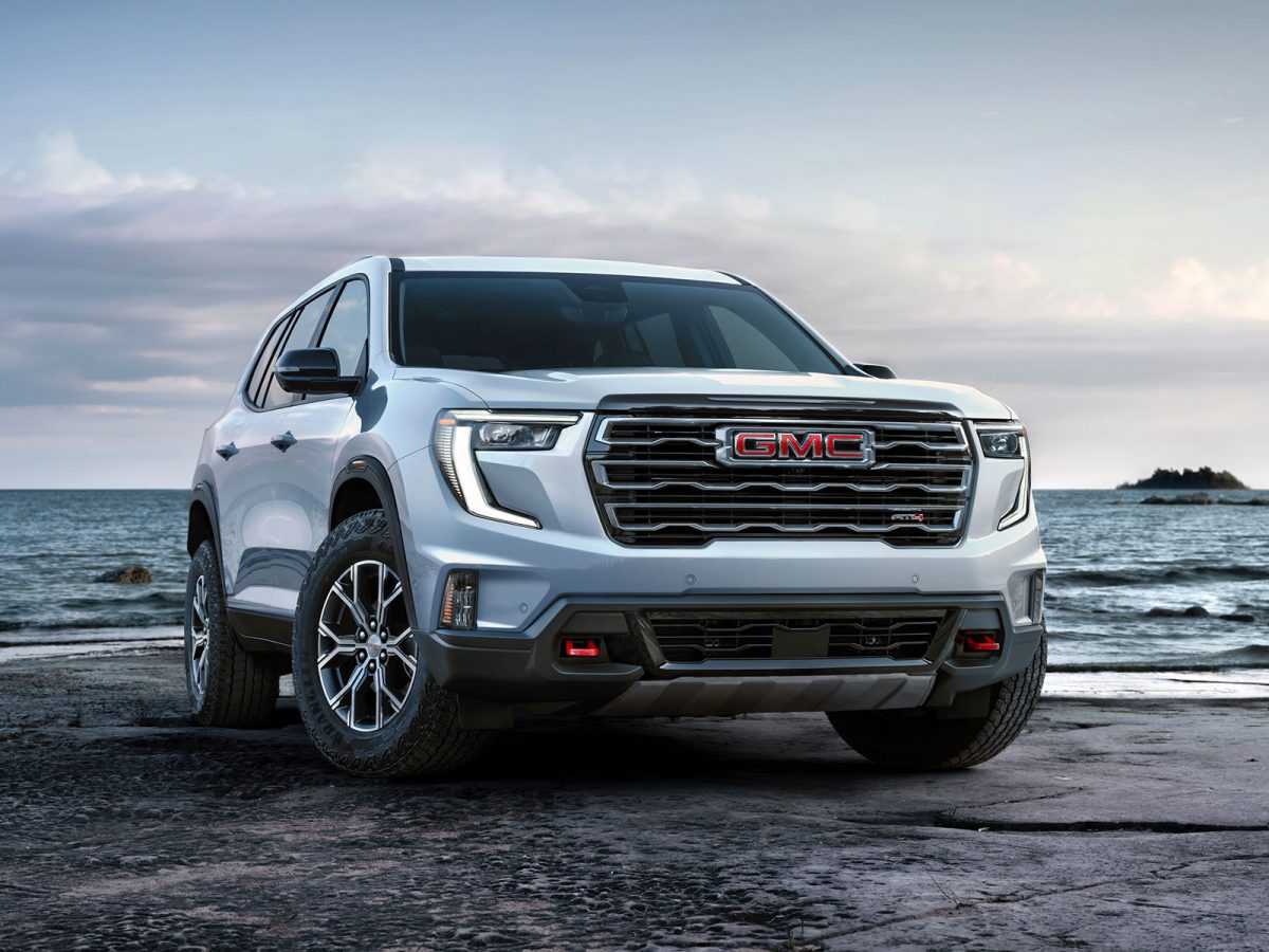 GMC Acadia (c) GMC