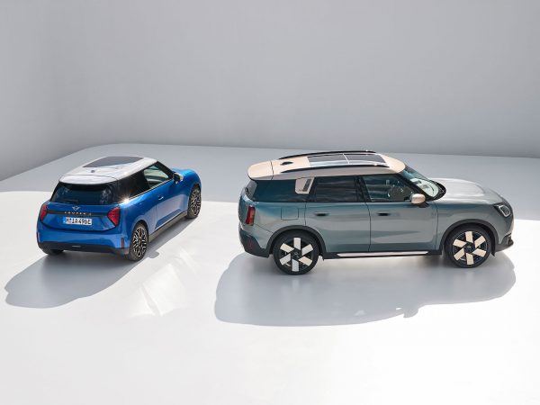 Mini Cooper SE und Countryman SE ALL4 (c) Mini