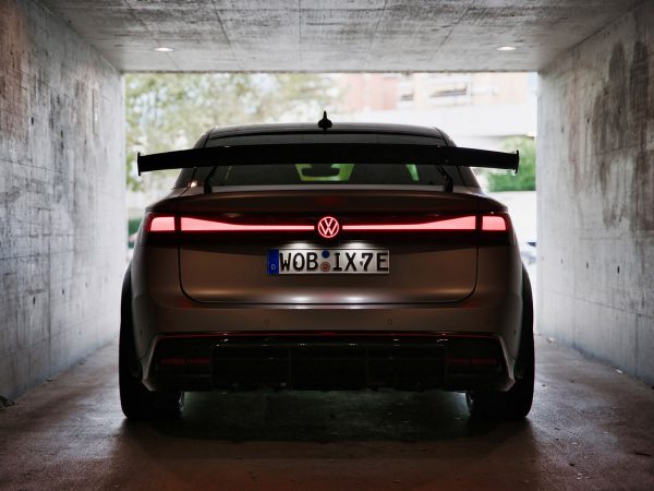 (c) Volkswagen AG