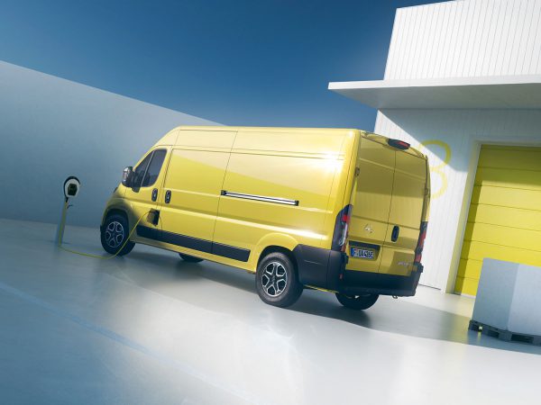 (c) Opel