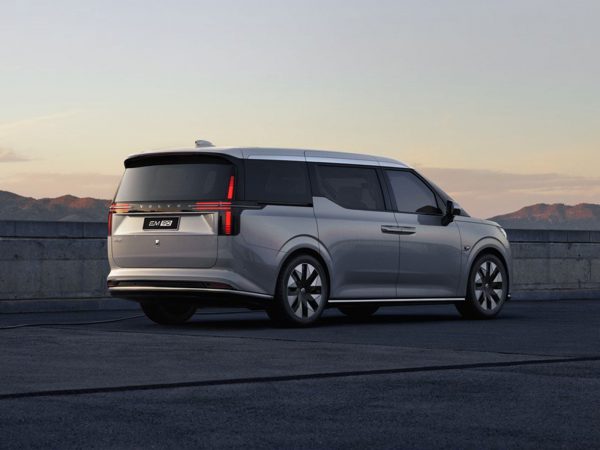 (c) Volvo
