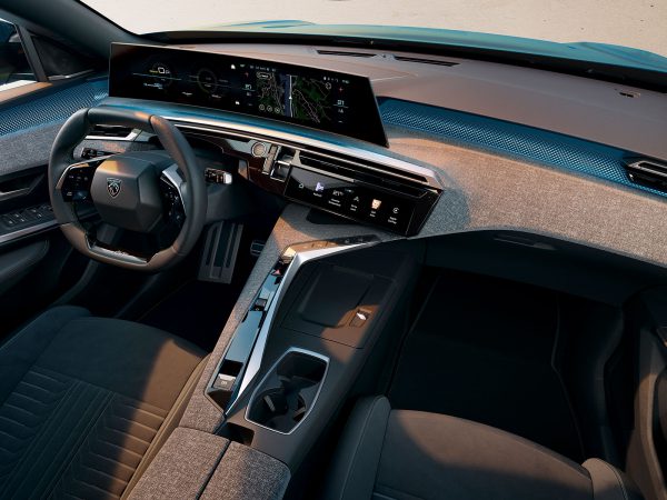 (c) Peugeot