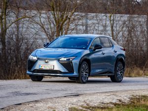 Lexus RZ 450e (c) Dr. Marianne Skarics-Gruber