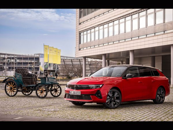 125 Jahre Opel Autoproduktion (c) Opel