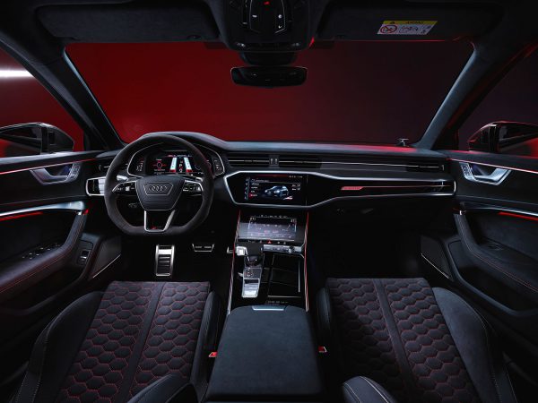 (c) Audi AG