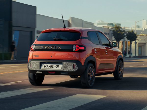 Dacia Spring 2024 02