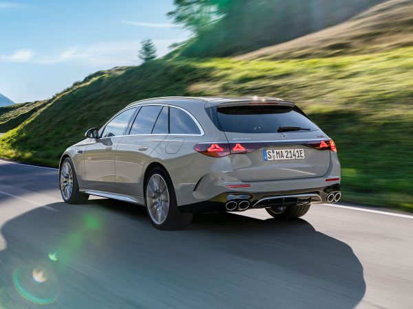 (c) Mercedes-Benz Group