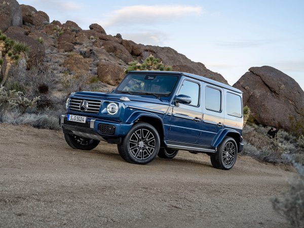 (c) Mercedes-Benz AG