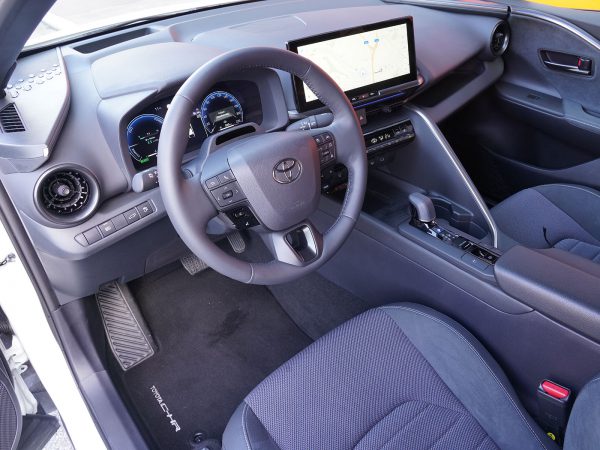 Toyota C-HR 2,0 Hybrid 4WD Lounge E-CVT (c) Stefan Gruber