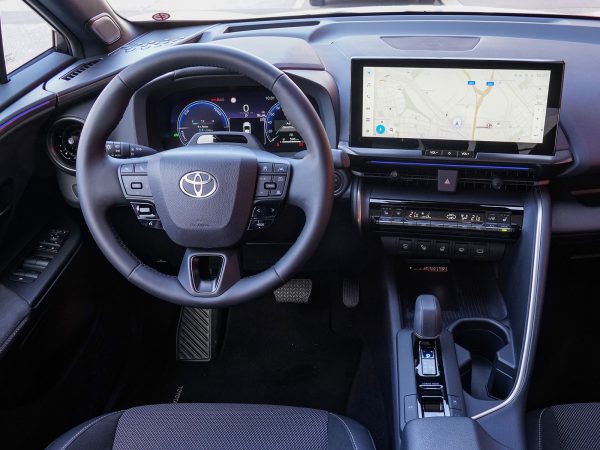 Toyota C-HR 2,0 Hybrid 4WD Lounge E-CVT (c) Stefan Gruber