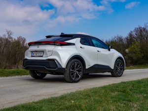 Toyota C-HR 2,0 Hybrid 4WD Lounge E-CVT (c) Stefan Gruber