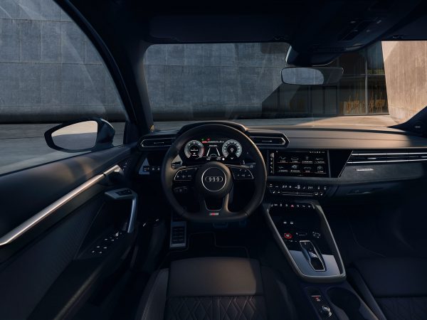 (c) Audi AG