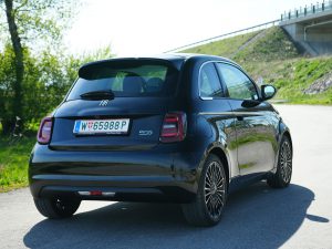 Fiat 500e La Prima (c) Johannes Ibrahim