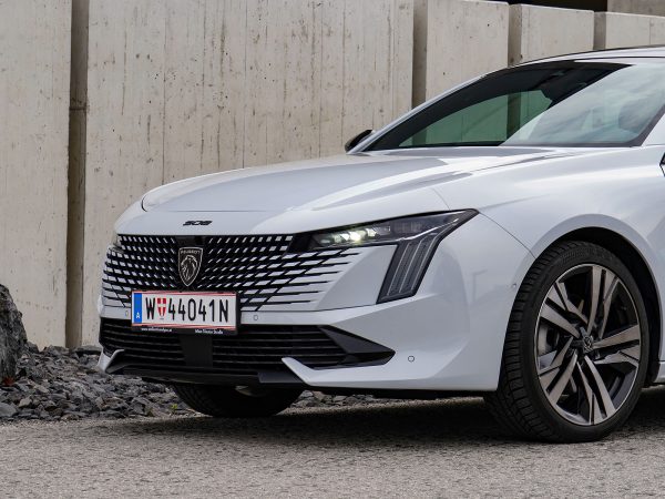 Peugeot 508 GT Plug-In Hybrid 225 e-EAT8 (c) Stefan Gruber