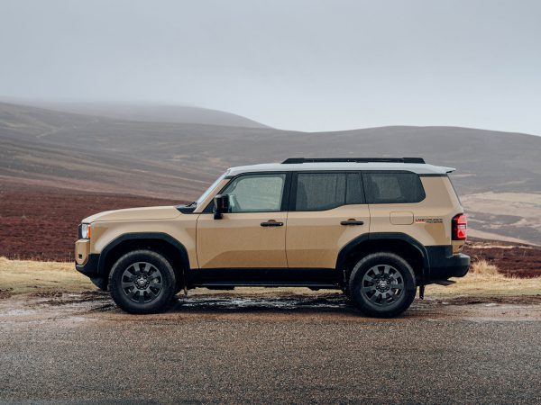 (c) Toyota