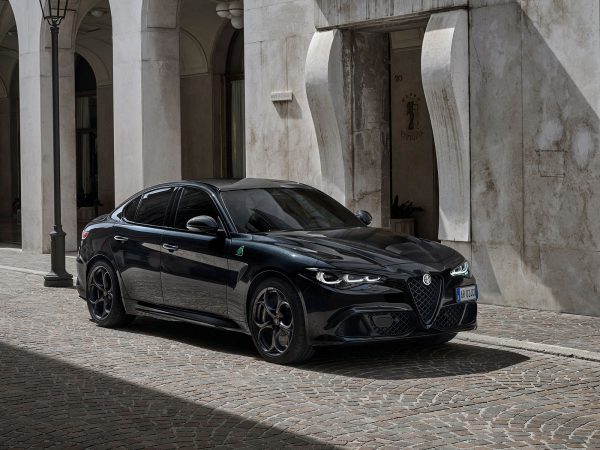 (c) Alfa Romeo