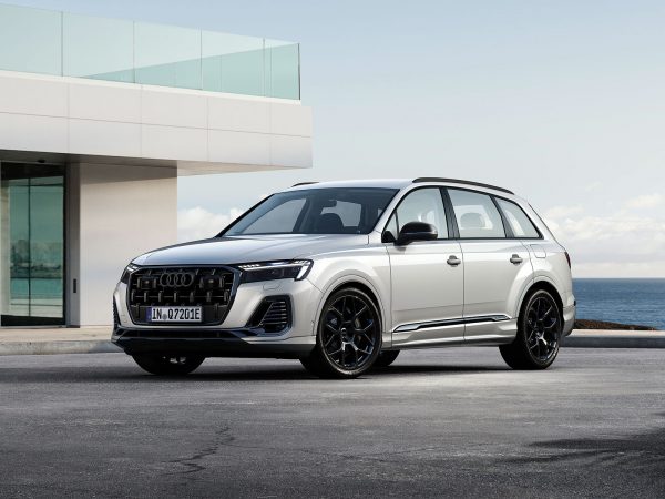 (c) Audi AG