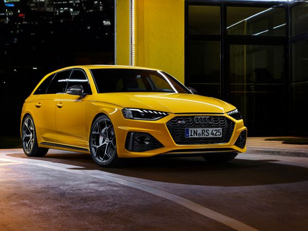 (c) Audi AG