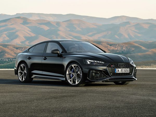 (c) Audi AG