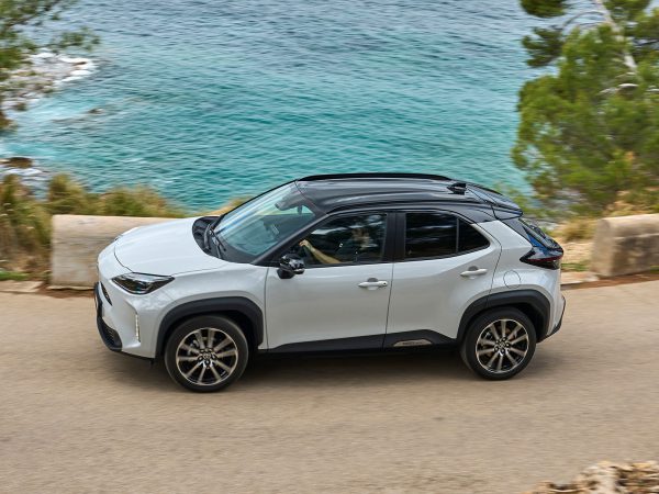 (c) Toyota