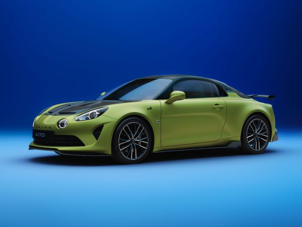 (c) Renault Communications