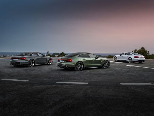 (c) Audi AG