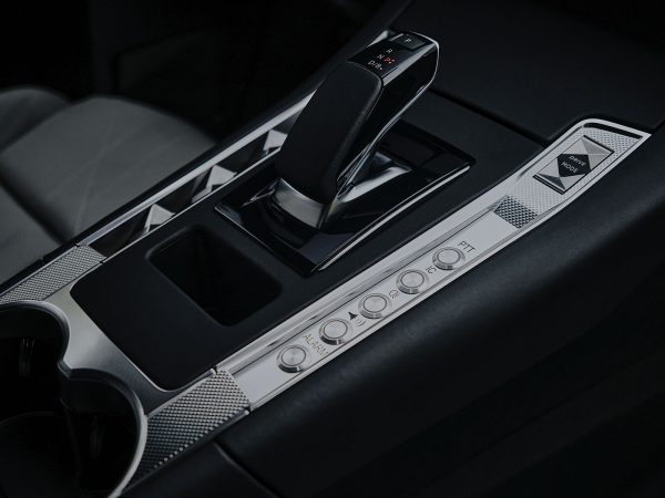 (c) DS Automobiles
